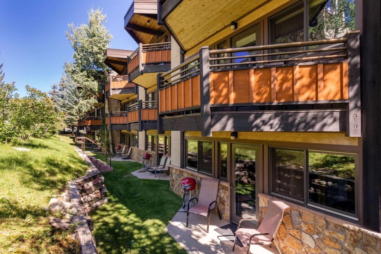 Laurelwood Condominiums Сноумас Вилидж Екстериор снимка